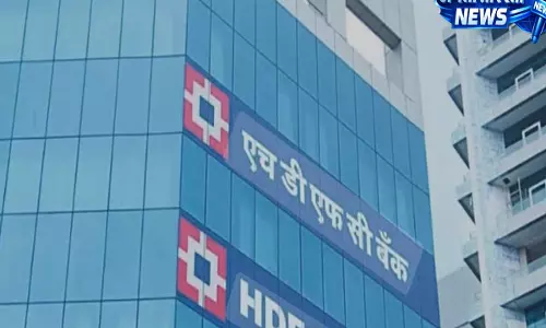 HDFC बैंक के शेयर 2% से ज़्यादा गिरे, ₹45 करोड़ के पेमेंट में कथित गड़बड़ी की रिपोर्ट से गवर्नेंस की चिंता बढ़ी