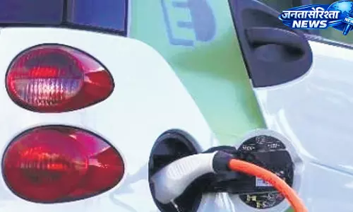 कर्नाटक में EV बढ़ने से बिजली खपत में 2% की वृद्धि, सोलर चार्जिंग स्टेशन की योजना तेज