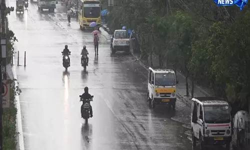 Hyderabad में कई हफ्तों तक तेज गर्मी के बाद मानसून जैसी राहत