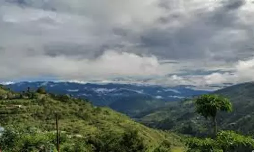Dehradun: मैदानी क्षेत्रों में गर्म हवाएं जारी, पहाड़ों में मौसम होगा मेहरबान Dehradun: मैदानी क्षेत्रों में गर्म हवाएं जारी, पहाड़ों में मौसम होगा मेहरबान
