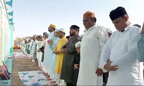 Baramulla: ईद-उल-अजहा पर मस्जिदों और ईदगाहों में जुटे हजारों नमाजी