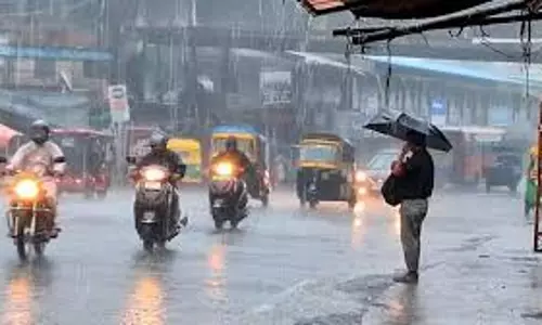 Ahmedabad: गुजरात के कई जिलों में बारिश और तेज हवाओं की चेतावनी Ahmedabad: गुजरात के कई जिलों में बारिश और तेज हवाओं की चेतावनी
