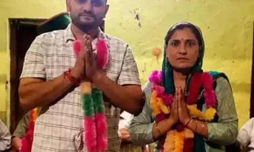 Shimla: पंचायत चुनाव में परिवार की जोड़ी को मिली बड़ी जीत Shimla: पंचायत चुनाव में परिवार की जोड़ी को मिली बड़ी जीत