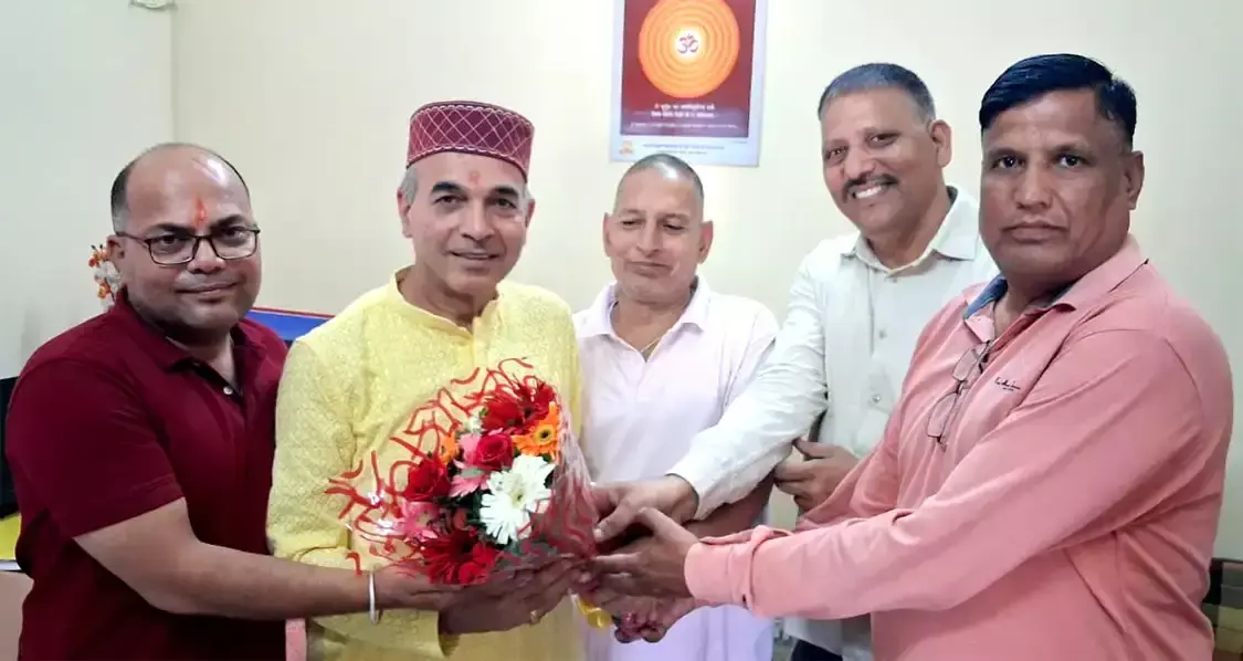 Haridwar: शिक्षा मंदिर इंटर कॉलेज को मिला नया प्रधानाचार्य Haridwar: शिक्षा मंदिर इंटर कॉलेज को मिला नया प्रधानाचार्य