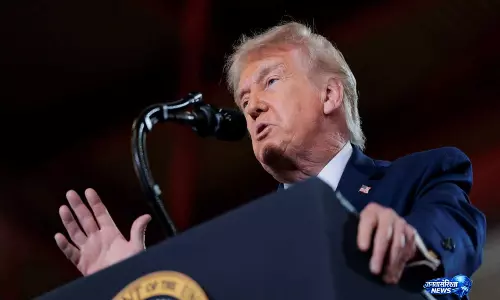 खराब मौसम के कारण Trump ने कैबिनेट बैठक व्हाइट हाउस में स्थानांतरित की, कैंप डेविड की यात्रा स्थगित की खराब मौसम के कारण Trump ने कैबिनेट बैठक व्हाइट हाउस में स्थानांतरित की, कैंप डेविड की यात्रा स्थगित की