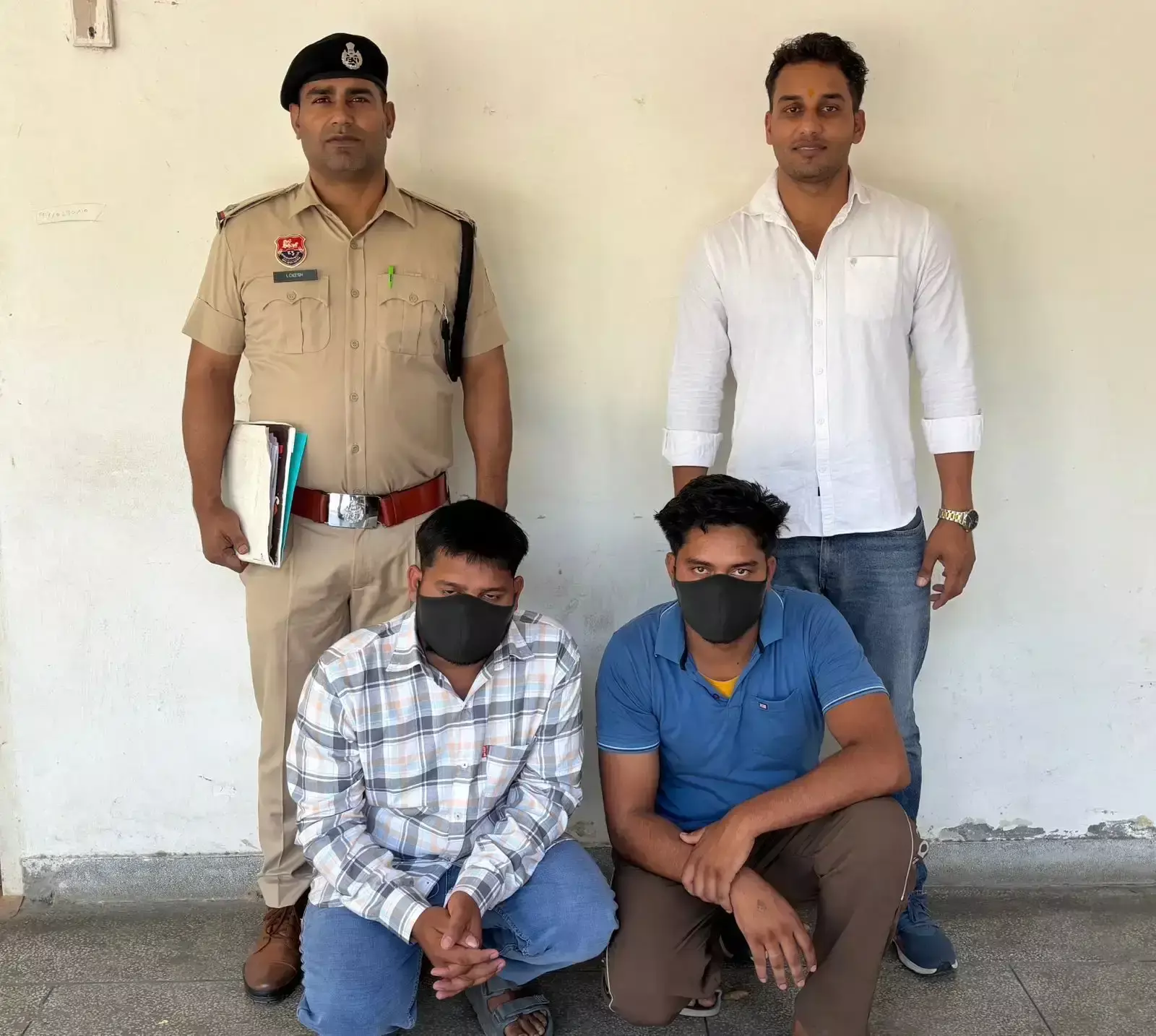Faridabad: ब्लैकमेलिंग गिरोह के दो सदस्य पुलिस गिरफ्त में