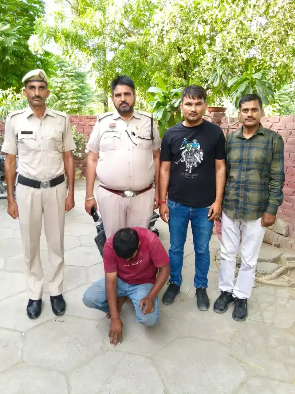 Sirsa: फिरौती के लिए अपहरण करने वाला मास्टरमाइंड गिरफ्तार Sirsa: फिरौती के लिए अपहरण करने वाला मास्टरमाइंड गिरफ्तार