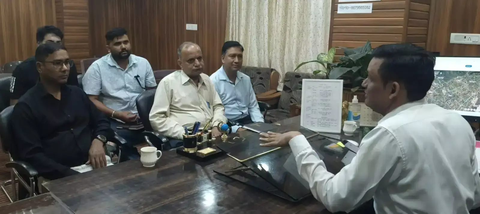 Pauri Garhwal: प्रभावित इलाकों में पानी की उपलब्धता सुनिश्चित करने के निर्देश Pauri Garhwal: प्रभावित इलाकों में पानी की उपलब्धता सुनिश्चित करने के निर्देश