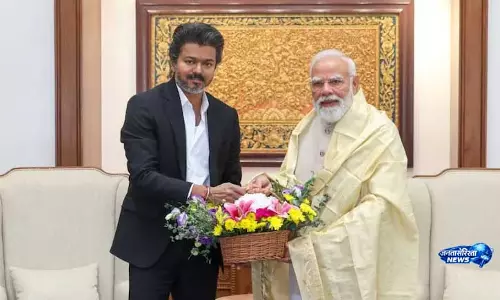 PM मोदी से तमिलनाडु CM सी. जोसेफ विजय की मुलाकात, कई अहम मुद्दों पर हुई चर्चा PM मोदी से तमिलनाडु CM सी. जोसेफ विजय की मुलाकात, कई अहम मुद्दों पर हुई चर्चा