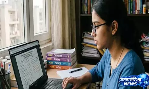 CBSE के आंकड़ों के अनुसार, कक्षा 12 के हर 4 में से 1 छात्र ने स्कैन की हुई उत्तर पुस्तिकाओं के लिए किया आवेदन CBSE के आंकड़ों के अनुसार, कक्षा 12 के हर 4 में से 1 छात्र ने स्कैन की हुई उत्तर पुस्तिकाओं के लिए किया आवेदन