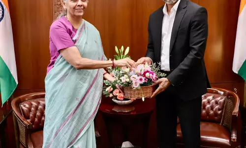 मुख्यमंत्री विजय ने वित्त मंत्री निर्मला सीतारमण से की मुलाकात मुख्यमंत्री विजय ने वित्त मंत्री निर्मला सीतारमण से की मुलाकात