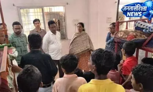 विधायक और कलेक्टर ने बाल गृह का किया निरीक्षण
