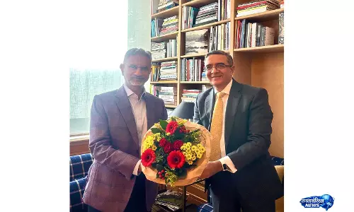 भारत-जर्मनी रणनीतिक साझेदारी मजबूत करने पर Jaishankar से मिले जर्मनी में भारत के राजदूत भारत-जर्मनी रणनीतिक साझेदारी मजबूत करने पर Jaishankar से मिले जर्मनी में भारत के राजदूत
