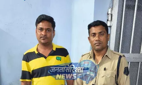 रायपुर में कुख्यात गैंगस्टर दिलीप मिश्रा गिरफ्तार रायपुर में कुख्यात गैंगस्टर दिलीप मिश्रा गिरफ्तार