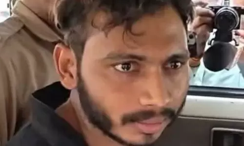 सोशल मीडिया विवाद में यूट्यूबर मनीष पटेल ने कोर्ट में किया सरेंडर