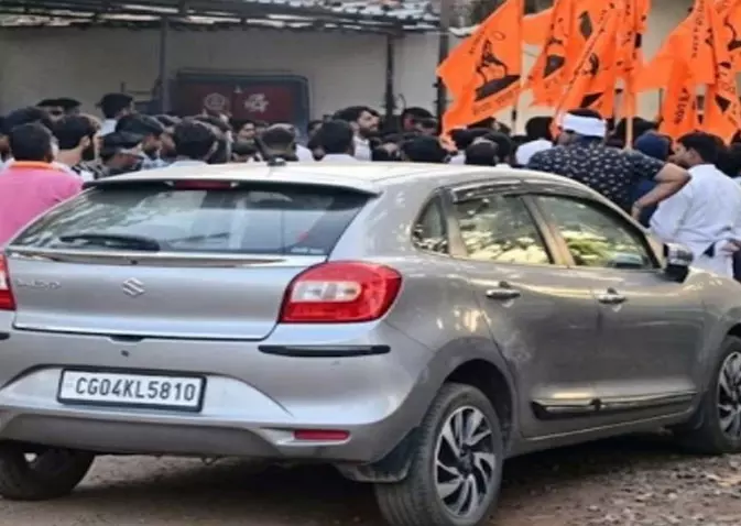 फेक मैरिज पार्टी को लेकर हंगामा, रिसॉर्ट को सील करने की तैयारी फेक मैरिज पार्टी को लेकर हंगामा, रिसॉर्ट को सील करने की तैयारी
