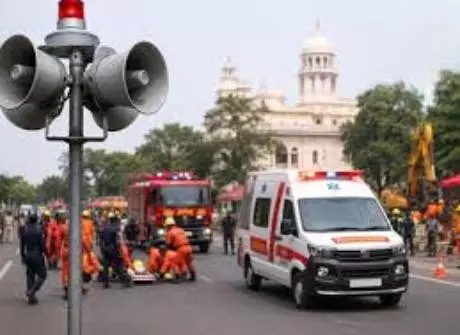 Bhopal: आपदा प्रबंधन टीम ने भोपाल में आपातकालीन अभ्यास किया Bhopal: आपदा प्रबंधन टीम ने भोपाल में आपातकालीन अभ्यास किया