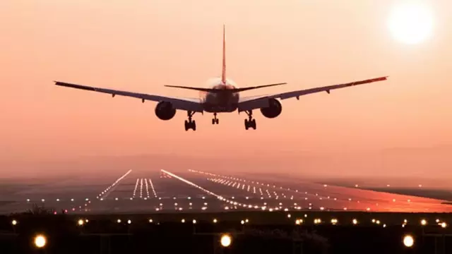 US-ईरान तनाव का असर: भारत में ATF महंगा, एयर इंडिया और इंडिगो घटाएंगी घरेलू उड़ानें US-ईरान तनाव का असर: भारत में ATF महंगा, एयर इंडिया और इंडिगो घटाएंगी घरेलू उड़ानें