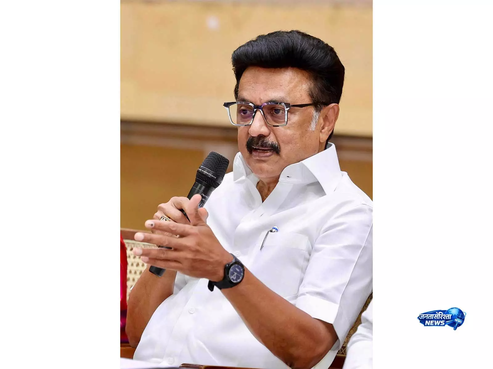 MK स्टालिन ने P विजयन पर ED की छापेमारी की आलोचना की MK स्टालिन ने P विजयन पर ED की छापेमारी की आलोचना की