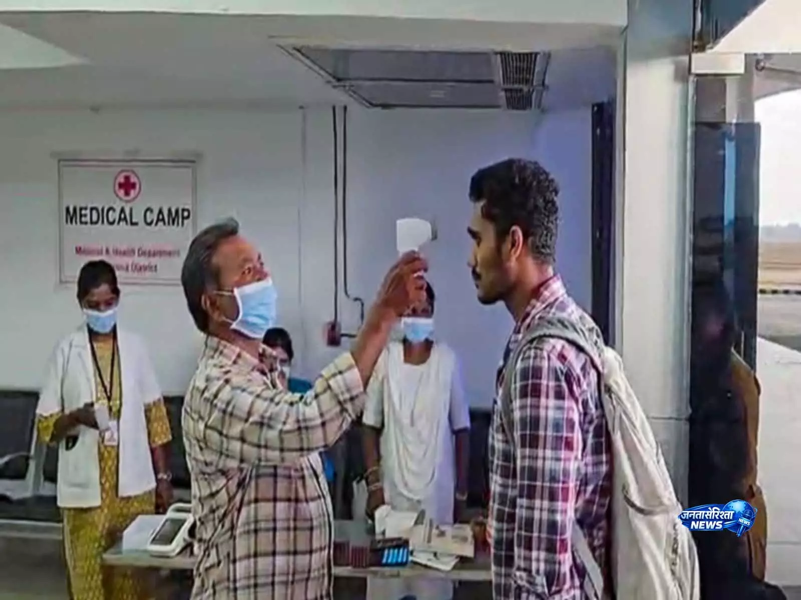 Bengaluru में आइसोलेट किए गए मरीज़ की इबोला रिपोर्ट नेगेटिव, भारत में कोई भी पुष्ट मामला नहीं Bengaluru में आइसोलेट किए गए मरीज़ की इबोला रिपोर्ट नेगेटिव, भारत में कोई भी पुष्ट मामला नहीं
