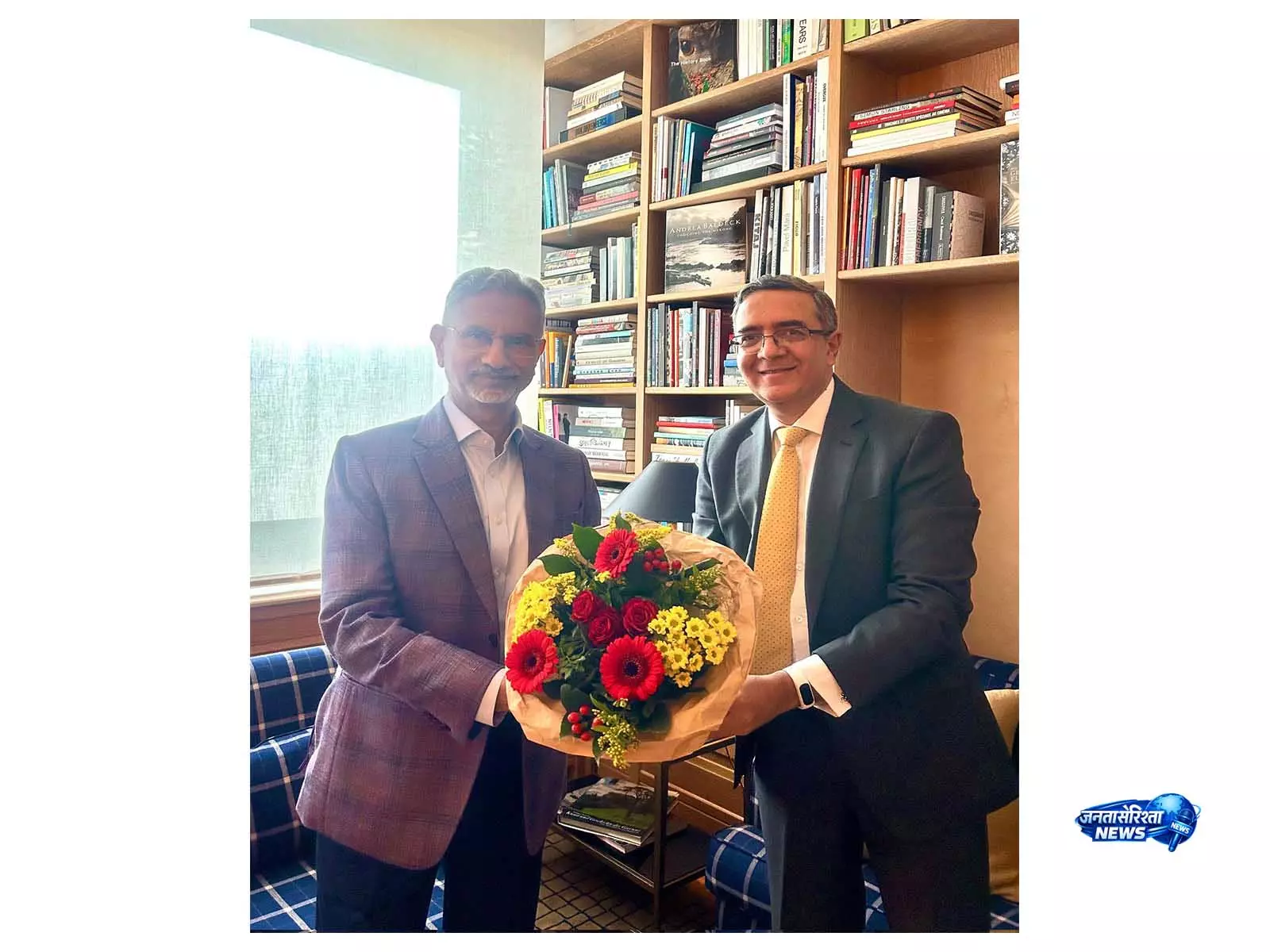 भारत-जर्मनी रणनीतिक साझेदारी मजबूत करने पर Jaishankar से मिले जर्मनी में भारत के राजदूत भारत-जर्मनी रणनीतिक साझेदारी मजबूत करने पर Jaishankar से मिले जर्मनी में भारत के राजदूत