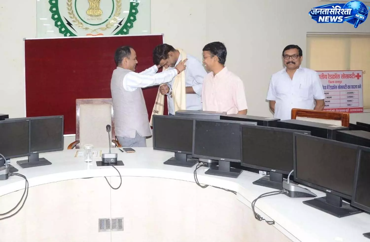 NIT रायपुर ने स्मृति पुस्तकालय के तहत दान की 30 कंप्यूटर सिस्टम NIT रायपुर ने स्मृति पुस्तकालय के तहत दान की 30 कंप्यूटर सिस्टम