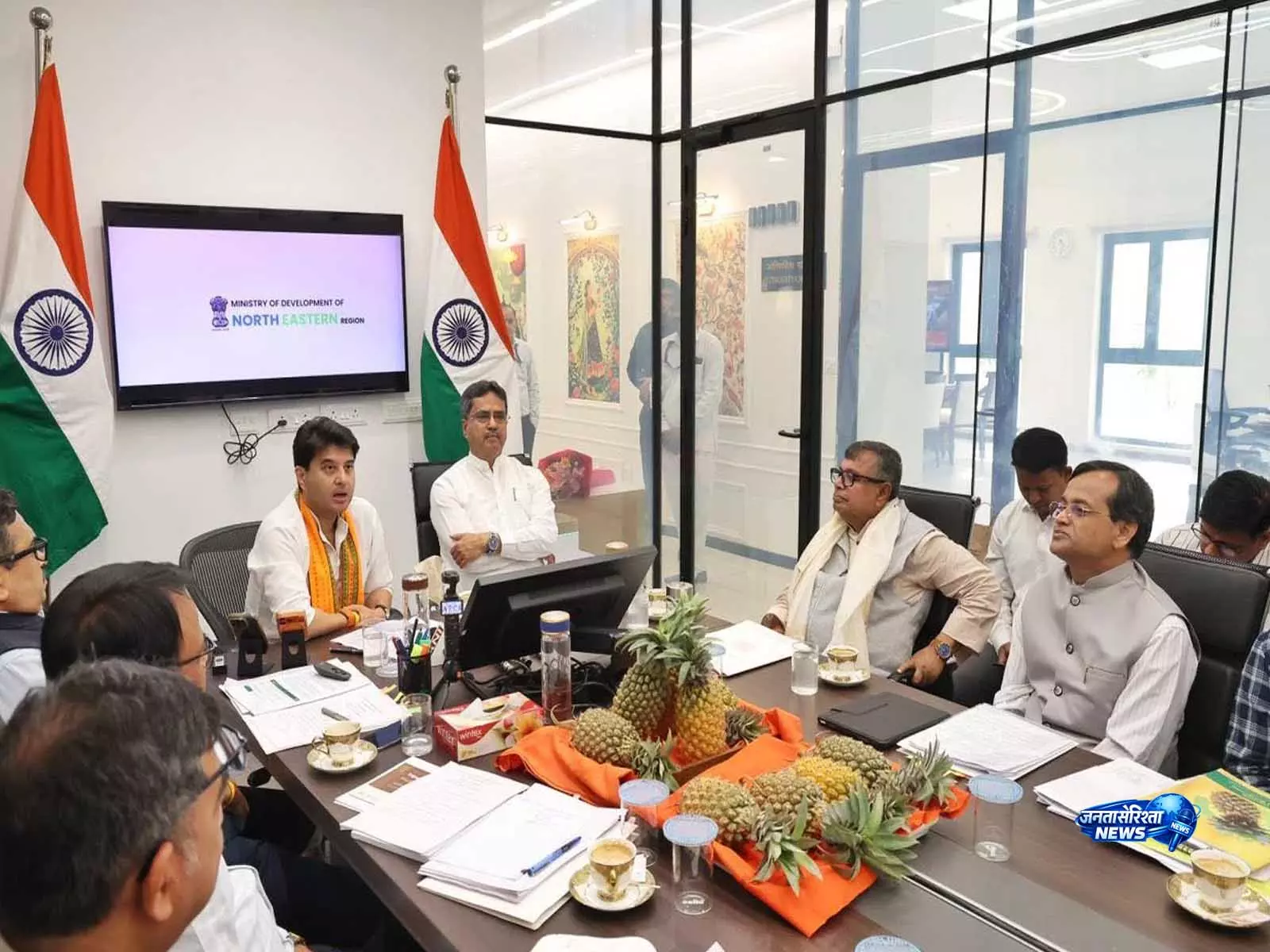 Tripura में ₹236 करोड़ की ‘मिशन क्वीन पाइनएप्पल’ योजना शुरू, किसानों की आय बढ़ाने पर जोर Tripura में ₹236 करोड़ की ‘मिशन क्वीन पाइनएप्पल’ योजना शुरू, किसानों की आय बढ़ाने पर जोर