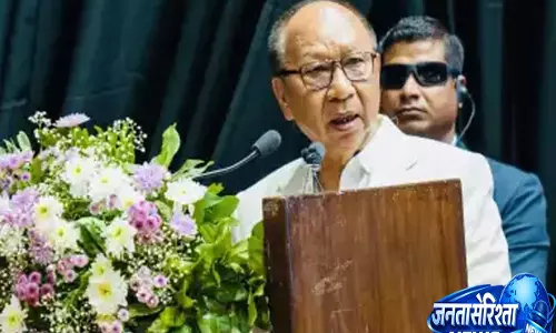 Imphal: मणिपुर मुख्यमंत्री ने जनसांख्यिकीय बदलाव के मुद्दे पर केंद्र के पैनल का किया स्वागत Imphal: मणिपुर मुख्यमंत्री ने जनसांख्यिकीय बदलाव के मुद्दे पर केंद्र के पैनल का किया स्वागत