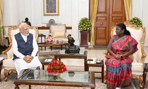 ईद-उल-अजहा पर राष्ट्रपति मुर्मु और PM मोदी ने देशवासियों को बधाई दी ईद-उल-अजहा पर राष्ट्रपति मुर्मु और PM मोदी ने देशवासियों को बधाई दी