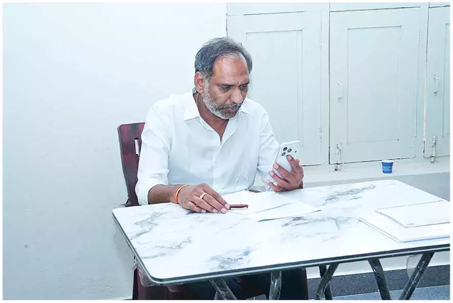 मंत्री ने 24x7 बिजली आपूर्ति के लिए कदम उठाने के निर्देश दिए मंत्री ने 24x7 बिजली आपूर्ति के लिए कदम उठाने के निर्देश दिए