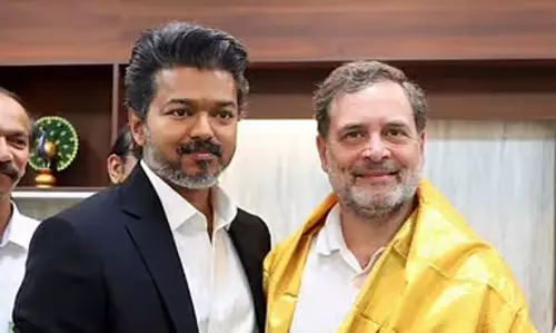 Tamil Nadu : मुख्यमंत्री विजय के दिल्ली दौरे में राजनीतिक और विकास मुद्दों पर चर्चा