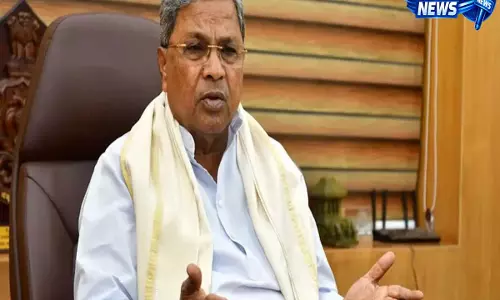 इस्तीफे की अटकलों के बीच सिद्धारमैया का बड़ा दांव, कर्नाटक में जाति जनगणना लागू करने पर जोर इस्तीफे की अटकलों के बीच सिद्धारमैया का बड़ा दांव, कर्नाटक में जाति जनगणना लागू करने पर जोर