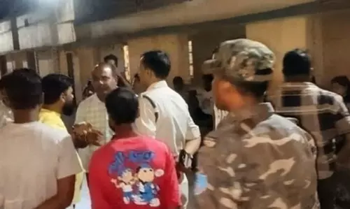 कोयला कारोबार पर वर्चस्व को लेकर गैंगवार, फायरिंग में 3 गंभीर रूप से घायल कोयला कारोबार पर वर्चस्व को लेकर गैंगवार, फायरिंग में 3 गंभीर रूप से घायल