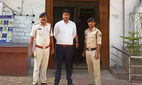 फर्जी ओएसडी गिरफ्तार, क्रिकेट मैच के दौरान दिखाया था धौंस