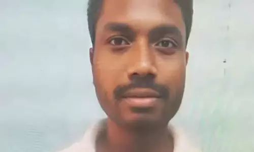 शादी में शामिल होने आया था 10 लाख का इनामी PLFI का सुप्रीमो कमांडर, गिरफ्तार शादी में शामिल होने आया था 10 लाख का इनामी PLFI का सुप्रीमो कमांडर, गिरफ्तार