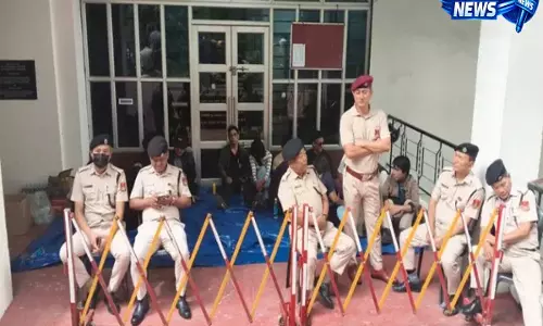 Mizoram: MZP के विरोध के बीच MTSA ने पूर्व पर्यटन निदेशक की पुनर्नियुक्ति का किया समर्थन Mizoram: MZP के विरोध के बीच MTSA ने पूर्व पर्यटन निदेशक की पुनर्नियुक्ति का किया समर्थन