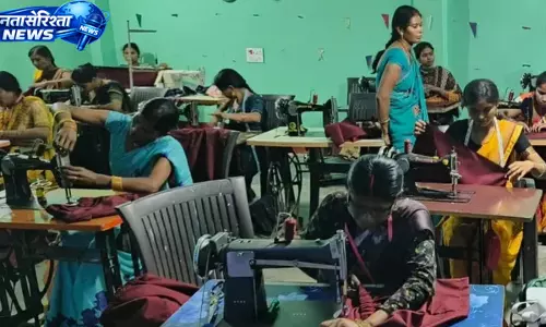 Jeevika दीदियों की आत्मनिर्भरता की नई कहानी, बगहा-दो में बढ़ रहा महिला सशक्तिकरण Jeevika दीदियों की आत्मनिर्भरता की नई कहानी, बगहा-दो में बढ़ रहा महिला सशक्तिकरण