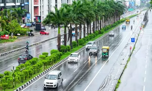 केरल में मानसून की दस्तक के आसार, रविवार तक तेज बारिश की संभावना केरल में मानसून की दस्तक के आसार, रविवार तक तेज बारिश की संभावना