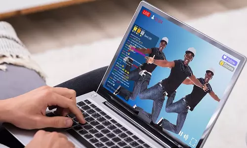 YouTube बना ‘स्पोर्ट्स का साथी’, सुपरफैन संस्कृति ने ब्रांड्स की मार्केटिंग रणनीति बदली YouTube बना ‘स्पोर्ट्स का साथी’, सुपरफैन संस्कृति ने ब्रांड्स की मार्केटिंग रणनीति बदली