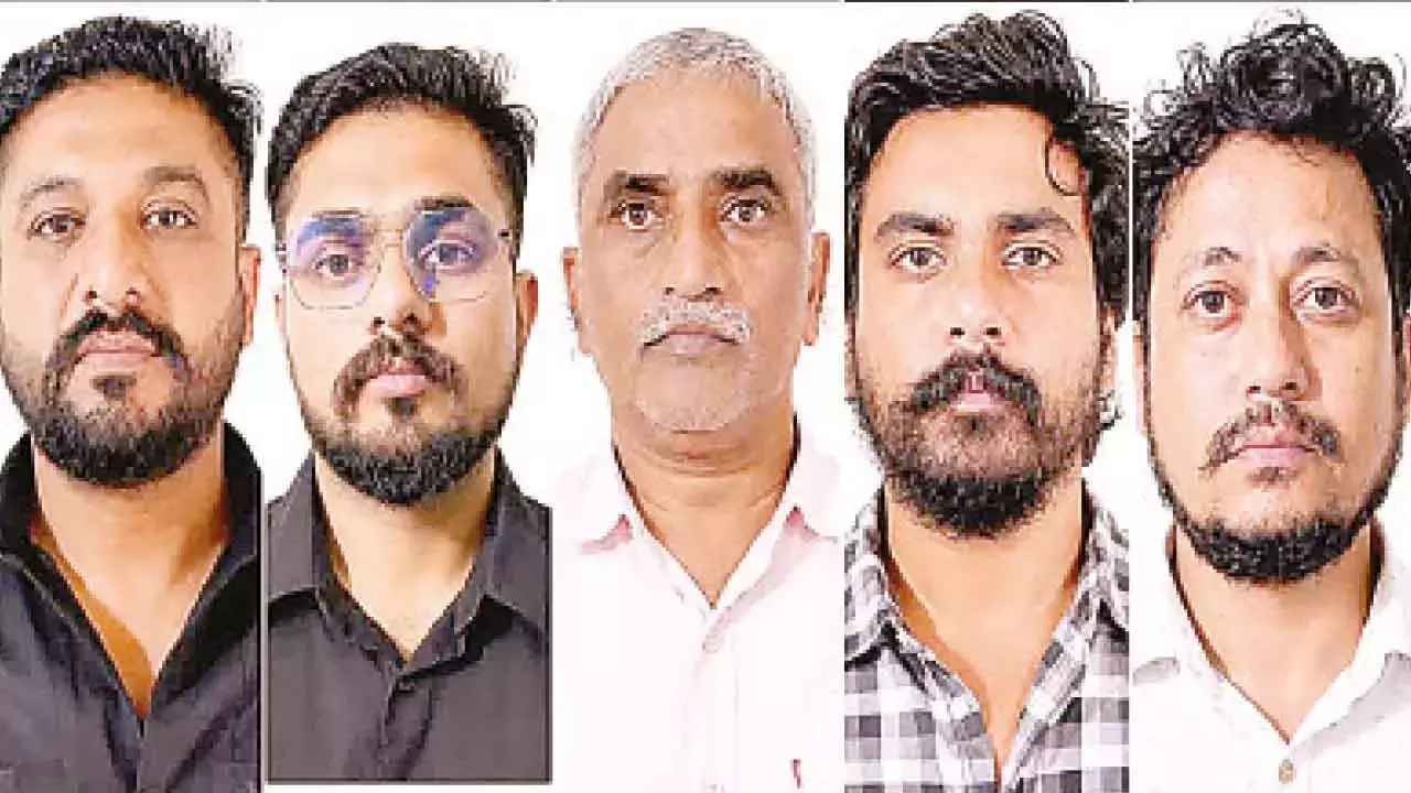धारवाड़ फायरिंग मामले में पांच गिरफ्तार: पुलिस ने हथियार, फॉर्च्यूनर जब्त की