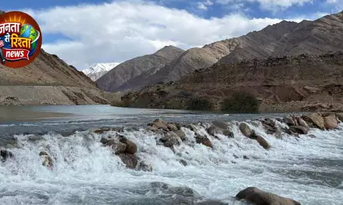Jammu पानी की कमी को दूर करने के लिए लेह में रॉक चेक डैम का उद्घाटन किया गया Jammu पानी की कमी को दूर करने के लिए लेह में रॉक चेक डैम का उद्घाटन किया गया
