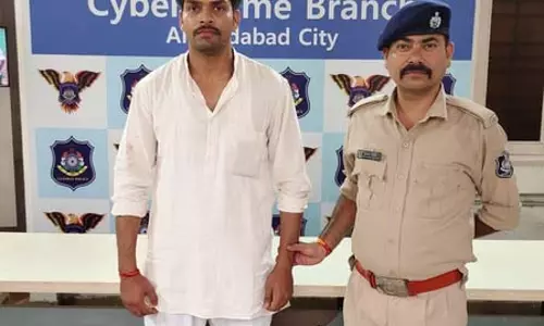 दोस्ती करने से महिला ने मना की, तो एआई से बनाया अश्लील तस्वीरें, युवक अरेस्ट दोस्ती करने से महिला ने मना की, तो एआई से बनाया अश्लील तस्वीरें, युवक अरेस्ट