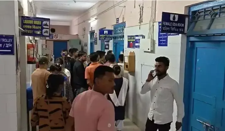 Siliguri: शिशु की मौत को लेकर परिजनों ने किया हंगामा