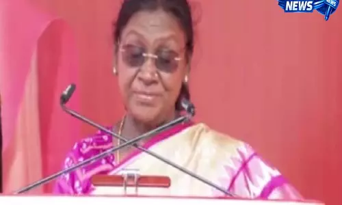 President Draupadi Murmu ने सिक्किम पुलिस से की संवेदनशील और नागरिक-हितैषी पुलिसिंग की अपील President Draupadi Murmu ने सिक्किम पुलिस से की संवेदनशील और नागरिक-हितैषी पुलिसिंग की अपील