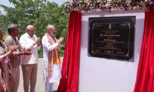 अमित शाह ने गुजरात के Vadsar में नवनिर्मित जेडवा झील का उद्घाटन किया अमित शाह ने गुजरात के Vadsar में नवनिर्मित जेडवा झील का उद्घाटन किया