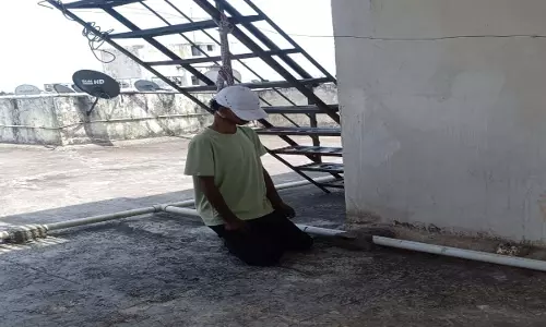 इंद्रप्रस्थ फेस-2 की बिल्डिंग में युवक का शव संदिग्ध हालत में मिला इंद्रप्रस्थ फेस-2 की बिल्डिंग में युवक का शव संदिग्ध हालत में मिला
