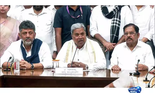 गारंटी योजनाओं पर गलत जानकारी को लेकर सिद्धारमैया ने PM मोदी पर साधा निशाना