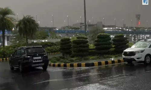 राजधानी के कई इलाकों में बारिश, मौसम में आया बदलाव राजधानी के कई इलाकों में बारिश, मौसम में आया बदलाव