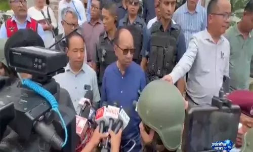 मणिपुर CM युमनम खेमचंद सिंह ने माखन राहत शिविर का दौरा किया, विस्थापितों को न्याय का आश्वासन
