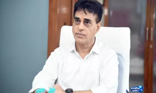 इबोला का डर खत्म: Gujarat के स्वास्थ्य मंत्री ने टेस्ट के नेगेटिव नतीजों की पुष्टि की इबोला का डर खत्म: Gujarat के स्वास्थ्य मंत्री ने टेस्ट के नेगेटिव नतीजों की पुष्टि की